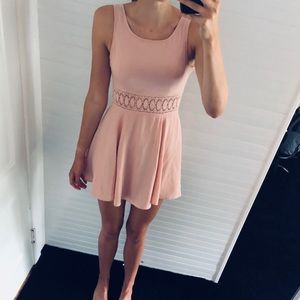 Pink Dress w Lace Midsection🤩👄👚🌸☀️